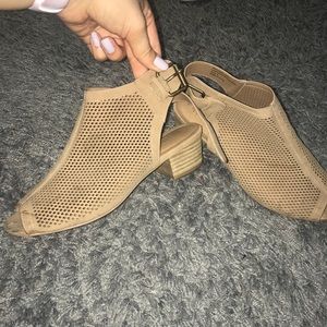 super cute low heel booties